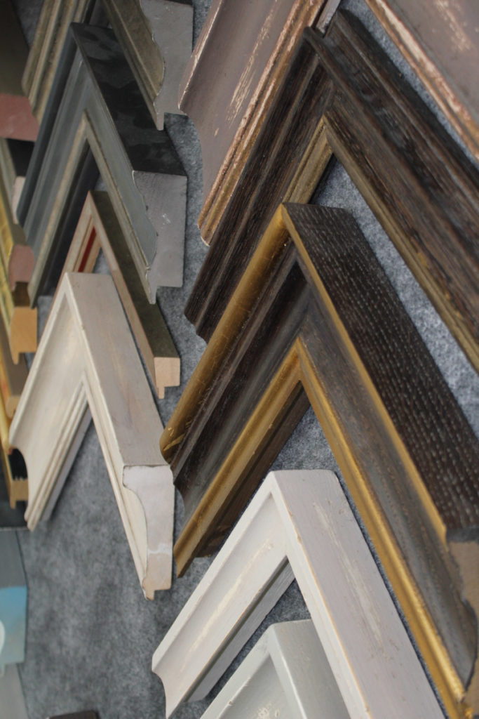 Pictureframes.co.uk - Handmade picture frame chevrons